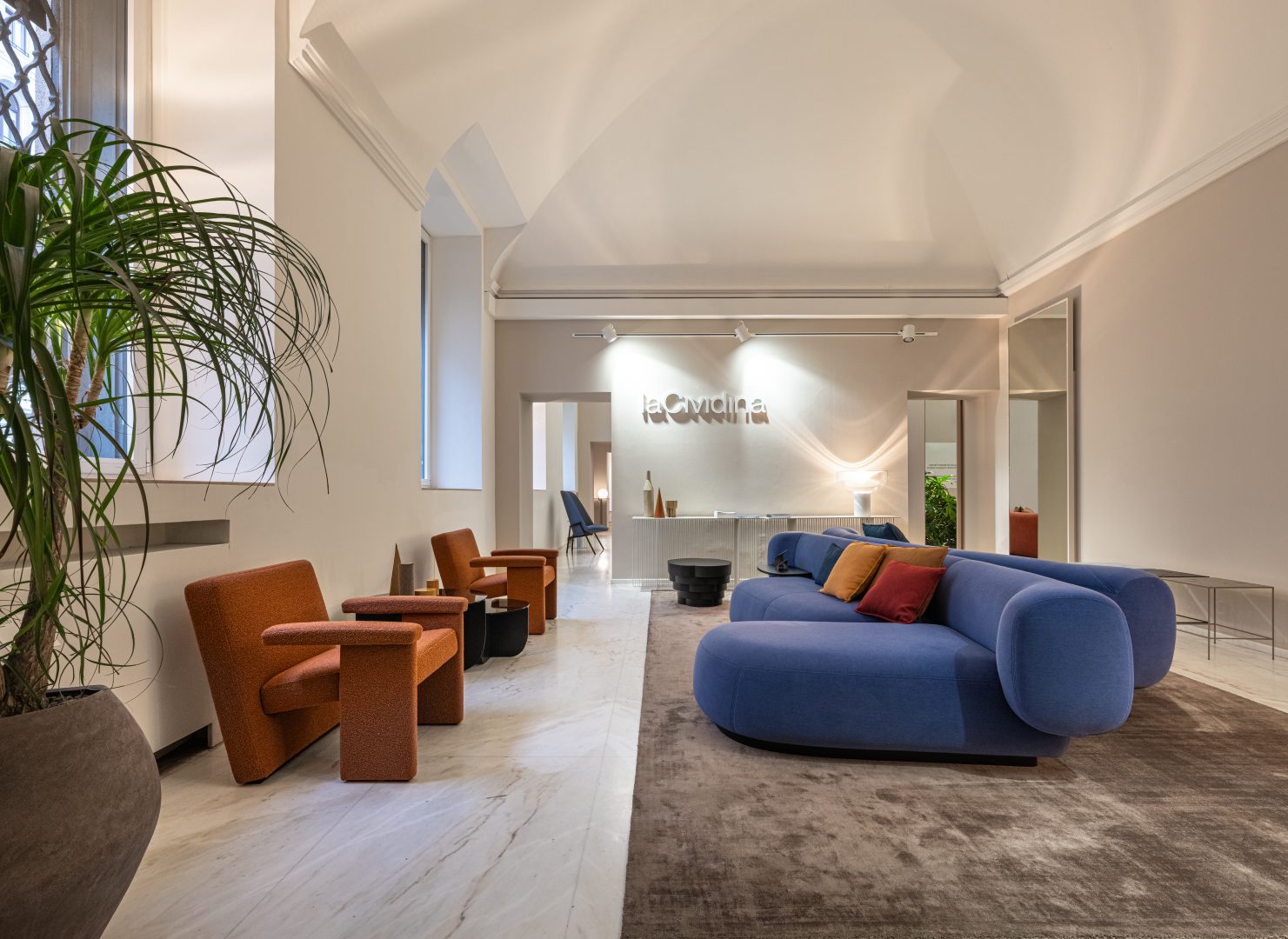 LEUCOS Lights Up laCividina’s Milan Showroom